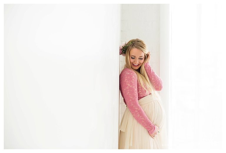 Moon Township Maternity Photographer